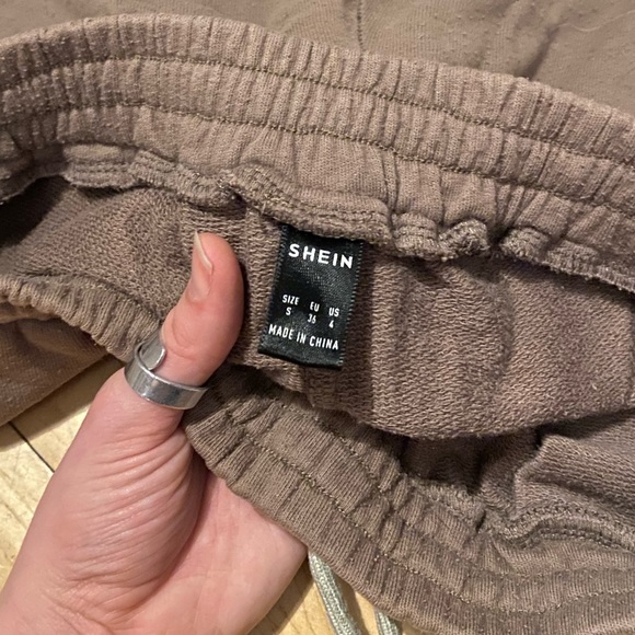 SOLD | Casual sweat shorts - Picture 3 of 3